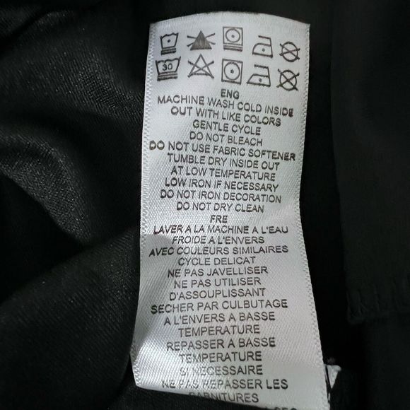 Elevate NINTENDO Women’s Medium Black 1/2 Zip Pullover Active Top Rare Game Fan - Picture 16 of 16